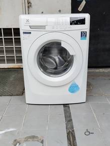 7.5kg Electrotlux front load washer terbaik