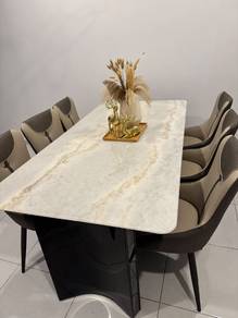 Marble Set Kerusi