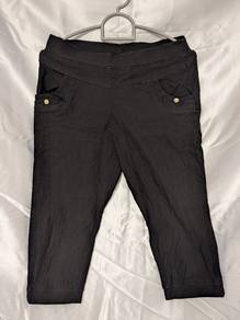 Capris (three quarter pants)