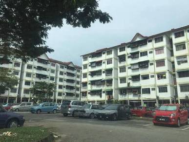 Flat For Sale in Gugusan Kemboja
