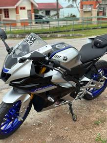 Yamaha R15