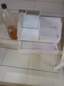small. cosmetic shelf 