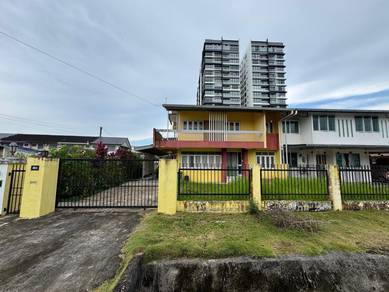 Semi-Detached House For Sale in Kuching,SWK