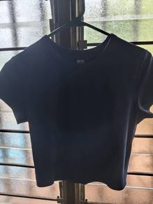Uniqlo DriFIT T