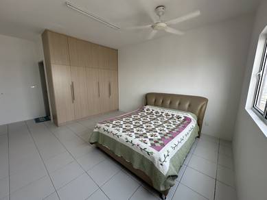 Condominium For Rent in Residensi Sateria