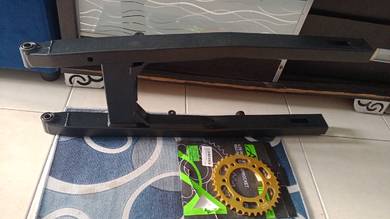 spocket dan swing arm y15 