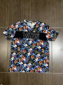black Vans T-shirt
