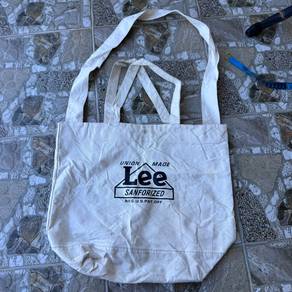 Lee Sanforized canvas tote bag