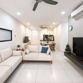 Condominium For Sale in The Andes