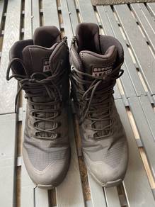 Original S.W.A.T. Boots Men's Size 9 UK