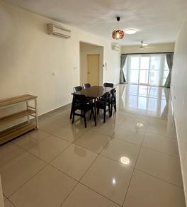 Condominium For Rent in Metropolitan Square