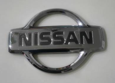 Emblem Nissan