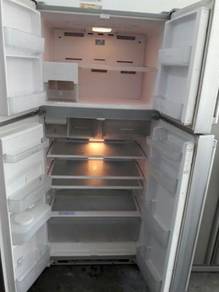 Hitachi Ais Peti Sejuk Side by Side Fridge Freezer