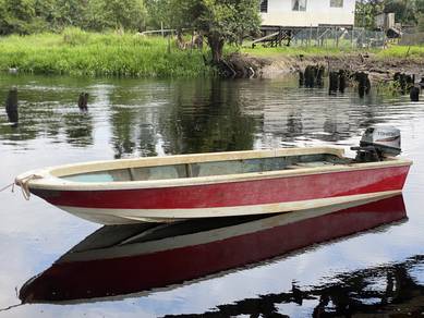 perahu dan enjin tohatsu 18hp