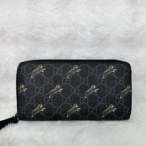 Authentic Gucci Black GG Supreme Tiger Zip