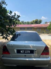 Mercedes Benz C200 200 CLASSIC (CKD) in Batu Pahat, JHR