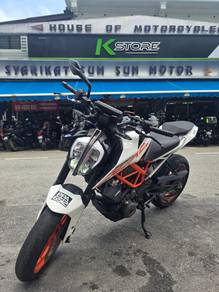 KTM 390 Duke