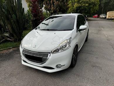 Peugeot 208 S in Seri Kembangan, SGR