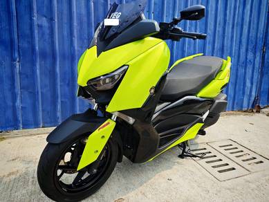 Yamaha XMAX