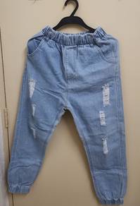 Fashion Holes Design Jeans
