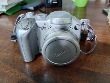 Canon PowerShot S2 IS 5.0MP Digital Camera