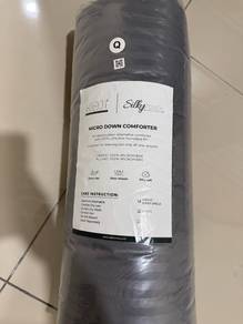 Koji SilkyTouch Comforter Set