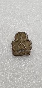 Vintage Singapore Girl Guides Badge