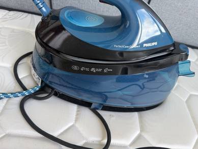 Philips PerfectCare Compact Steam Generator Iron