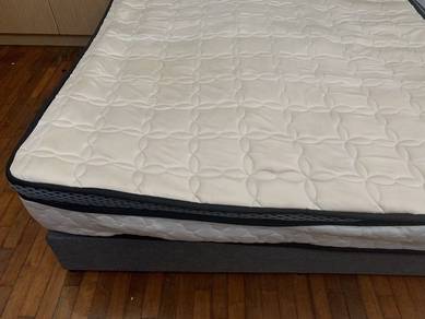 Queen size mattress