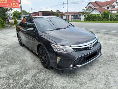 Toyota Camry HYBRID LUXURY in Kajang, SGR