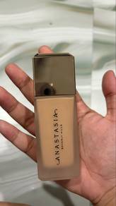 impeccable blurring second skin matte Foundation
