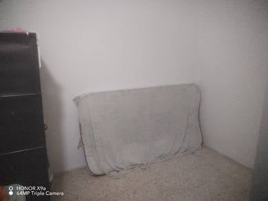Room in Klang, SGR