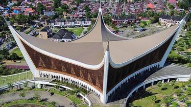 3D2N Bukittingi - Maninjau Tour Package