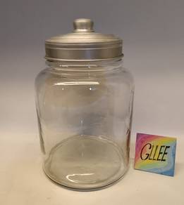 Vintage Glass Container
老铝盖玻璃罐