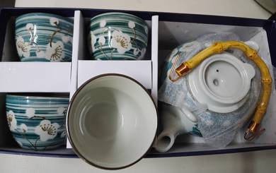 Japanese Sakura Kyuusu Tea Set Home's Harmony