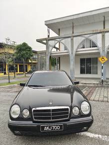 Mercedes Benz E230 230 ELEGANCE (CBU) in Johor Bahru, JHR