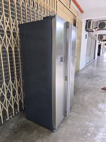 LG Side by Side Fridge Peti ais 581Liters