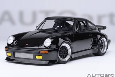 AUTOart 1:18 Porsche 911 Turbo Wangan Blackbird