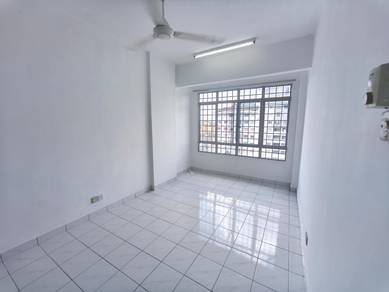 Apartment For Rent in Suria Kipark Damansara