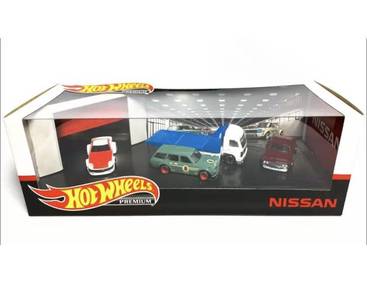 Hotwheels Premium Nissan Garage Box Set