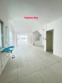 Semi-Detached House For Sale in Butterworth,PNG