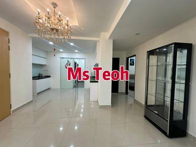 Condominium For Sale in All Seasons Park