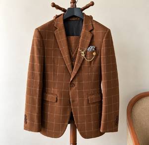 Bespoke Designer 3-Piece Suit + ASOS Brown Shoes |