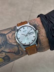 37mm 1969 Grand Seiko 6146-8000 “Crosshair” 61GS