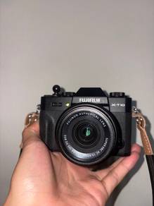 Fujifilm X-T10 with XC 15-45mm Kit Lens for Sale
