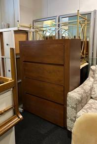 Modern WOODEN chest of drawers  BARGAIN ITEM✅