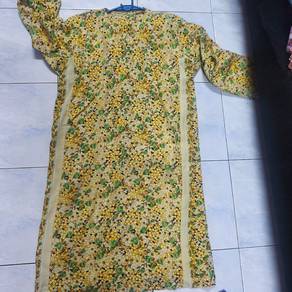 baju kurung bunga 