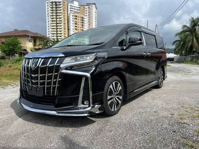Toyota Alphard SC in Damansara, KUL