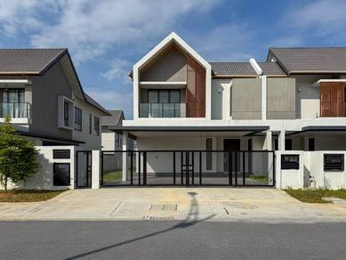 Semi-Detached House For Rent in Dengkil,SGR