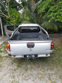 Mitsubishi Triton LITE in Klang, SGR
